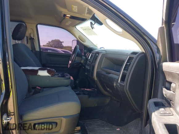 2018 Ram 2500 Tradesman with VIN 3C6UR5CL3JG217007, listed as a IAAI auction lot 42223854 with 127,000 mi miles and . Bid and sale history available at DreamBid. Image 5.