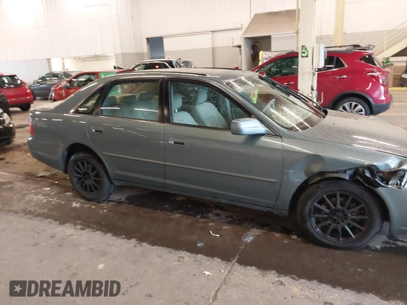 2000 Toyota Avalon XL with VIN 4T1BF28B9YU111753, listed as a IAAI auction lot 41243138 with 113,324 mi miles and . Bid and sale history available at DreamBid. Image 12.
