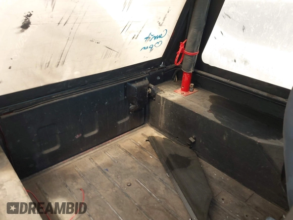 1994 Jeep Wrangler with VIN 1J4FY29S1RP437913, listed as a IAAI auction lot 42185965 with 245,618 mi miles and . Bid and sale history available at DreamBid. Image 8.