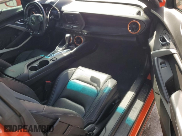 2019 Chevrolet Camaro 2LT with VIN 1G1FD1RX5K0111823, listed as a Copart auction lot 73771734 with 43,840 mi miles and Salvage Title. Bid and sale history available at carsss.com. Image 8.