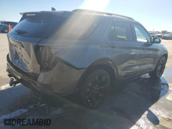 2023 Ford Explorer ST-Line with VIN 1FMSK7KH9PGC02685, listed as a Copart auction lot 81493004 with 28,519 mi miles and Salvage Title. Bid and sale history available at carsss.com. Image 3.