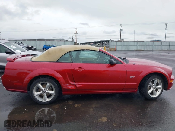 2006 Ford Mustang GT Deluxe with VIN 1ZVHT85H265254423, listed as a IAAI auction lot 41482622 with 122,049 mi miles. Bid and sale history available at carsss.com. Image 13.