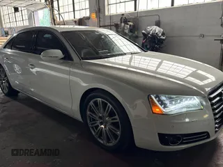 2014 Audi A8 3.0L TDI z VIN WAURMAFD2EN003811, wystawiony jako Copart lot #61867575 z przebiegiem 120 705 mil mil oraz Czysty tytuł • Clean title. Historia ofert i sprzedaży dostępna na DreamBid. Obrazek 1.