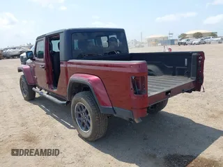 2021 Jeep Gladiator Sport S with VIN 1C6HJTAG8ML542343, listed as a IAAI auction lot 42317089 with 56,354 mi miles and . Bid and sale history available at DreamBid. Image 3.