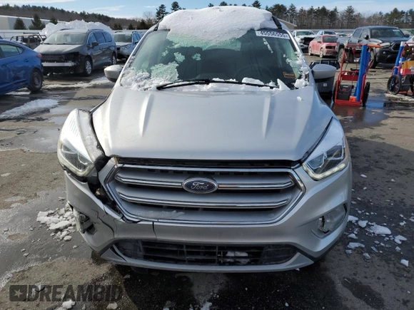 2017 Ford Escape SE with VIN 1FMCU0G97HUE30341, listed as a Copart auction lot 45556555 with 84,152 mi miles and Salvage Title. Bid and sale history available at DreamBid. Image 5.