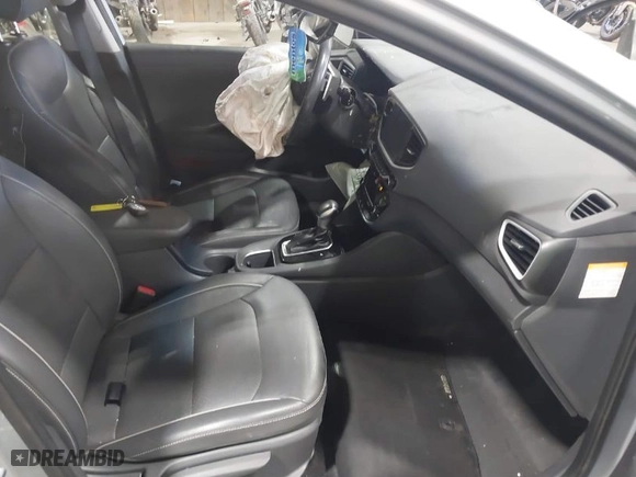 2019 Hyundai Ioniq Plug-In Hybrid Limited with VIN KMHC75LD0KU174453, listed as a IAAI auction lot 41860496 with 66,056 mi miles. Bid and sale history available at carsss.com. Image 5.