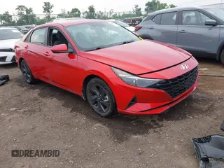 2023 Hyundai Elantra SEL z VIN 5NPLM4AG5PH089906, wystawiony jako IAAI lot #42428873 z przebiegiem 62 050 mil mil oraz . Historia ofert i sprzedaży dostępna na DreamBid. Obrazek 1.