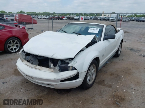 2009 Ford Mustang with VIN 1ZVHT84N595112837, listed as a IAAI auction lot 42383859 with 146,605 mi miles and . Bid and sale history available at DreamBid. Image 17.