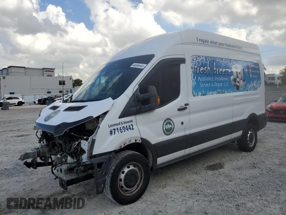 2019 Ford Transit z VIN 1FTYR2XM8KKA27743, wystawiony jako Copart lot #46898445 z przebiegiem 104 945 mil mil oraz Nie do naprawy • Non repairable. Historia ofert i sprzedaży dostępna na DreamBid. Obrazek 2.