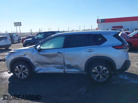 2022 Nissan Rogue SV with VIN 5N1BT3BB6NC693707, listed as a IAAI auction lot 41547713 with 53,949 mi miles. Bid and sale history available at carsss.com. Image 14.