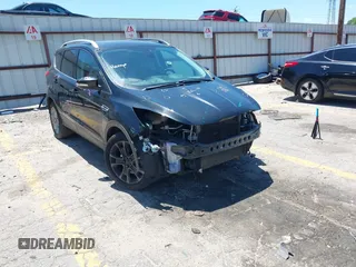 2014 Ford Escape Titanium с VIN 1FMCU0J96EUA46295, выставлен на аукционе IAAI как лот 42298259 с пробегом 177 300 миль миль и . История ставок и продаж доступна на DreamBid. Изображение 1.