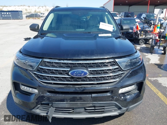 2023 Ford Explorer XLT with VIN 1FMSK7DH0PGB25363, listed as a IAAI auction lot 41783475 with 39,611 mi miles. Bid and sale history available at carsss.com. Image 20.
