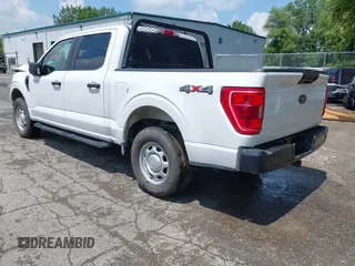 2022 Ford F-150 XL z VIN 1FTEW1EB9NKD69780, wystawiony jako IAAI lot #42572005 z przebiegiem Nie podano mil oraz . Historia ofert i sprzedaży dostępna na DreamBid. Obrazek 3.