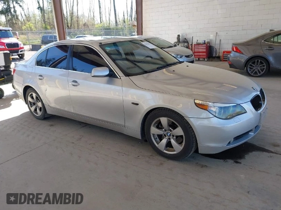 2004 BMW 5 Series 530i with VIN WBANA73544B807017, listed as a IAAI auction lot 42025096 with 144,326 mi miles and . Bid and sale history available at carsss.com. Image 1.