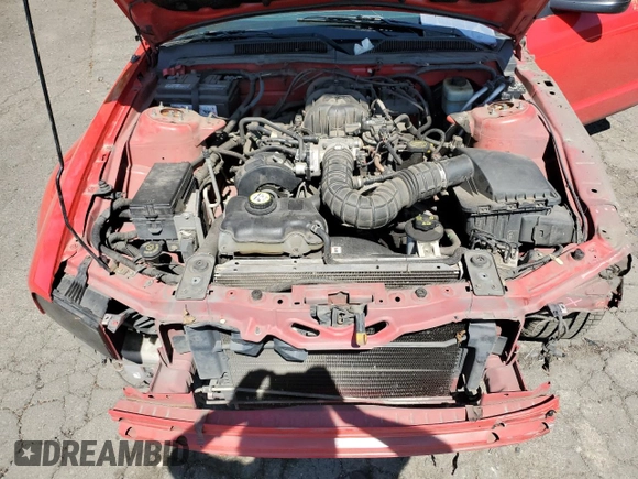 2005 Ford Mustang Deluxe z VIN 1ZVFT80N555129676, wystawiony jako Copart lot #52985715 z przebiegiem 135 160 mil mil oraz Szkoda całkowita • Salvage title. Historia ofert i sprzedaży dostępna na DreamBid. Obrazek 12.