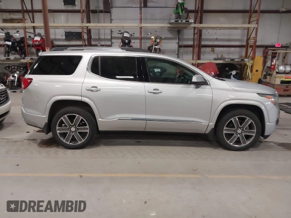 2017 GMC Acadia Denali z VIN 1GKKNXLSXHZ177151, wystawiony jako IAAI lot #42017941 z przebiegiem 114 287 mil mil oraz . Historia ofert i sprzedaży dostępna na DreamBid. Obrazek 13.
