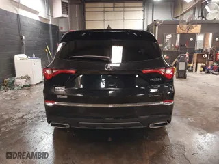 2024 Acura MDX w/Technology Package with VIN 5J8YE1H41RL010101, listed as a IAAI auction lot 41510582 with 14,752 mi miles. Bid and sale history available at carsss.com. Image 17.