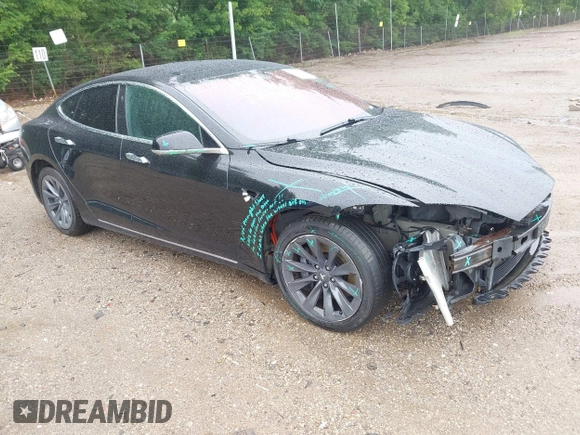 2018 Tesla Model S 75D with VIN 5YJSA1E21JF283971, listed as a IAAI auction lot 42507010 with 117,934 mi miles and . Bid and sale history available at DreamBid. Image 1.