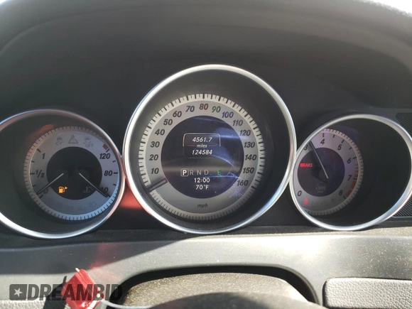 2013 Mercedes-Benz C 250 Sport с VIN WDDGF4HB1DR290685, выставлен на аукционе Copart как лот 62384345 с пробегом 124 584 миль миль и Списание • Salvage title. История ставок и продаж доступна на DreamBid. Изображение 9.