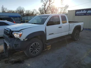 2013 Toyota Tacoma with VIN 5TFUU4EN3DX075550, listed as a Copart auction lot 83869904 with 128,738 mi miles and Salvage Title. Bid and sale history available at DreamBid. Image 1.