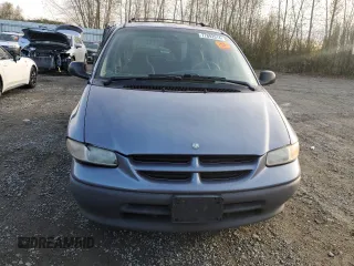 1998 Dodge Caravan with VIN 2B4FP2530WR685309, listed as a Copart auction lot 77892914 with 211,760 mi miles and Salvage Title. Bid and sale history available at carsss.com. Image 5.