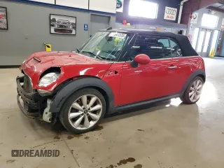 2015 MINI Convertible S z VIN WMWZP3C56FT298876, wystawiony jako Copart lot #41647375 z przebiegiem 96 038 mil mil oraz Szkoda całkowita • Salvage title. Historia ofert i sprzedaży dostępna na DreamBid. Obrazek 1.