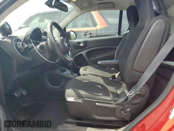 2018 Smart fortwo Pure with VIN WMEFJ9BA9JK312004, listed as a Copart auction lot 65969015 with 19,252 mi miles and Clean title. Bid and sale history available at DreamBid. Image 7.