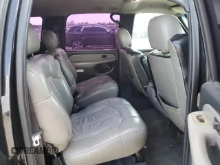 2001 Chevrolet Suburban LS with VIN 3GNEC16T81G168705, listed as a Copart auction lot 71161814 with 183,828 mi miles and Salvage Title. Bid and sale history available at carsss.com. Image 11.