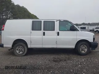 2019 GMC Savana Cargo z VIN 1GTW7AFG0K1187642, wystawiony jako IAAI lot #41505063 z przebiegiem 103 846 mil mil oraz . Historia ofert i sprzedaży dostępna na DreamBid. Obrazek 13.