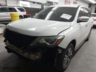 2017 Nissan Pathfinder S with VIN 5N1DR2MN5HC663871, listed as a IAAI auction lot 41746282 with 147,488 mi miles. Bid and sale history available at carsss.com. Image 2.