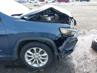 2020 Jeep Cherokee Latitude z VIN 1C4PJLCB7LD631903, wystawiony jako IAAI lot #42523873 z przebiegiem 49 651 mil mil oraz . Historia ofert i sprzedaży dostępna na DreamBid. Obrazek 18.