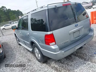 2006 Ford Expedition Limited with VIN 1FMFU19556LA74049, listed as a IAAI auction lot 41932565 with 297,516 mi miles. Bid and sale history available at carsss.com. Image 3.