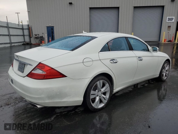 2009 Mercedes-Benz CLS-Class 5.5L with VIN WDDDJ72X59A144223, listed as a Copart auction lot 81114174 with 164,096 mi miles and Salvage Title. Bid and sale history available at carsss.com. Image 3.