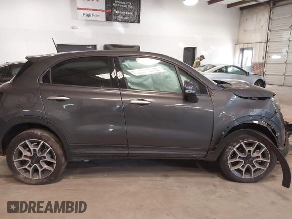 2021 FIAT 500X Trekking with VIN ZFBNF3B17MP909591, listed as a IAAI auction lot 41256551 with 58,688 mi miles and . Bid and sale history available at DreamBid. Image 13.