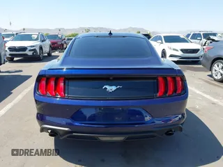 2020 Ford Mustang EcoBoost z VIN 1FA6P8TH7L5182508, wystawiony jako IAAI lot #42621368 z przebiegiem 75 597 mil mil oraz . Historia ofert i sprzedaży dostępna na DreamBid. Obrazek 16.