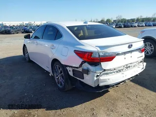 2018 Lexus ES with VIN JTHBW1GG1J2168184, listed as a IAAI auction lot 41755174 with 129,851 mi miles. Bid and sale history available at carsss.com. Image 3.