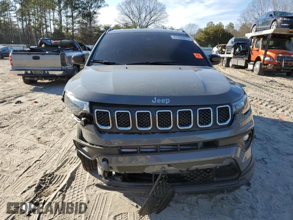 2024 Jeep Compass Latitude Lux with VIN 3C4NJDFN8RT599968, listed as a Copart auction lot 47400875 with 13,593 mi miles and Salvage title. Bid and sale history available at DreamBid. Image 5.