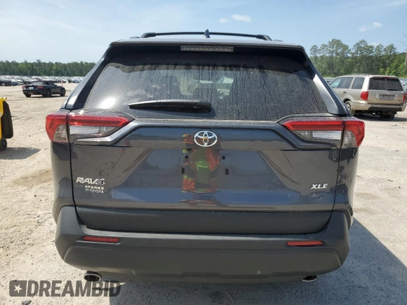 2024 Toyota RAV4 XLE Premium z VIN 2T3C1RFV1RC302246, wystawiony jako Copart lot #58037005 z przebiegiem 6 225 mil mil oraz Szkoda całkowita • Salvage title. Historia ofert i sprzedaży dostępna na DreamBid. Obrazek 6.