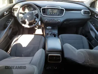 2020 Kia Sorento LX with VIN 5XYPG4A58LG628012, listed as a Copart auction lot 41807055 with 120,147 mi miles and Salvage Title. Bid and sale history available at carsss.com. Image 8.