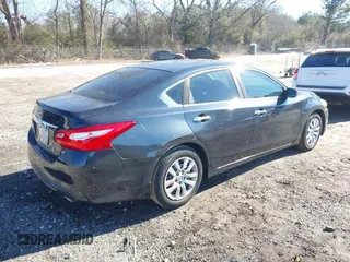 2016 Nissan Altima S with VIN 1N4AL3AP6GN361762, listed as a IAAI auction lot 41342000 with 114,012 mi miles and . Bid and sale history available at carsss.com. Image 4.