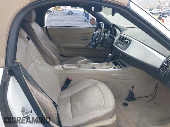 2007 BMW Z4 3.0si with VIN 4USBU53597LX02452, listed as a IAAI auction lot 41788102 with 196,971 mi miles and . Bid and sale history available at DreamBid. Image 8.