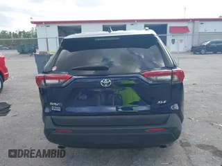 2022 Toyota RAV4 XLE Premium with VIN 2T3C1RFV0NW189365, listed as a IAAI auction lot 41691045 with 42,171 mi miles. Bid and sale history available at carsss.com. Image 16.