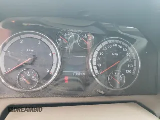2010 Dodge 3500 Laramie с VIN 3D73Y4HL8AG182920, выставлен на аукционе Copart как лот 60920645 с пробегом 176 594 миль миль и Списание • Salvage title. История ставок и продаж доступна на DreamBid. Изображение 9.