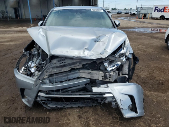 2017 Toyota Highlander LE z VIN 5TDBZRFH9HS436175, wystawiony jako Copart lot #58738425 z przebiegiem 142 786 mil mil oraz Szkoda całkowita • Salvage title. Historia ofert i sprzedaży dostępna na DreamBid. Obrazek 5.
