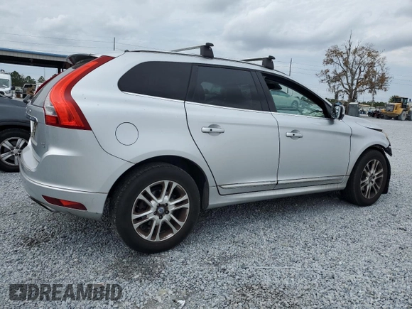2015 Volvo XC60 T5 Drive-E Premier z VIN YV440MDB5F2563527, wystawiony jako Copart lot #46105675 z przebiegiem 85 891 mil mil oraz Szkoda całkowita • Salvage title. Historia ofert i sprzedaży dostępna na DreamBid. Obrazek 3.