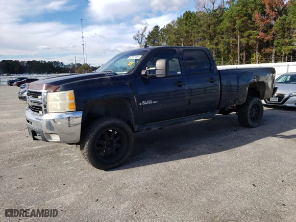 2008 Chevrolet Silverado 3500HD SRW LT w/1LT with VIN 1GCHK33698F172292, listed as a Copart auction lot 82207084 with 355,018 mi miles and Salvage Title. Bid and sale history available at carsss.com. Image 1.