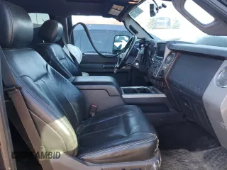 2013 Ford F-350 XL z VIN 1FT8W3DT2DEB84874, wystawiony jako Copart lot #89267175 z przebiegiem 266 657 mil mil oraz Szkoda całkowita • Salvage title. Historia ofert i sprzedaży dostępna na DreamBid. Obrazek 7.