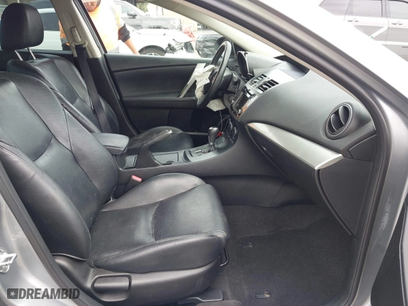 2013 Mazda Mazda3 i Grand Touring with VIN JM1BL1WP0D1790992, listed as a IAAI auction lot 41986869 with 249,902 mi miles. Bid and sale history available at carsss.com. Image 5.