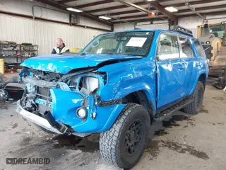 2019 Toyota 4Runner SR5 with VIN JTEBU5JR7K5645074, listed as a IAAI auction lot 41719821 with 116,514 mi miles. Bid and sale history available at carsss.com. Image 2.