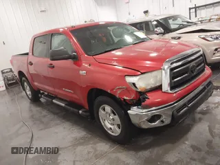2011 Toyota Tundra 4WD Truck with VIN 5TFDW5F12BX178046, listed as a IAAI auction lot 41619191 with 186,866 mi miles. Bid and sale history available at carsss.com. Image 1.
